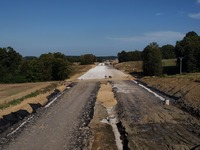 Stavba R48 mezi Pborem a FM. Peloka star cesty ped otevenm...